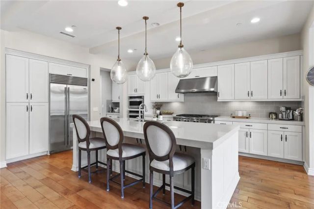 10 Shadybend, Irvine, CA 92602