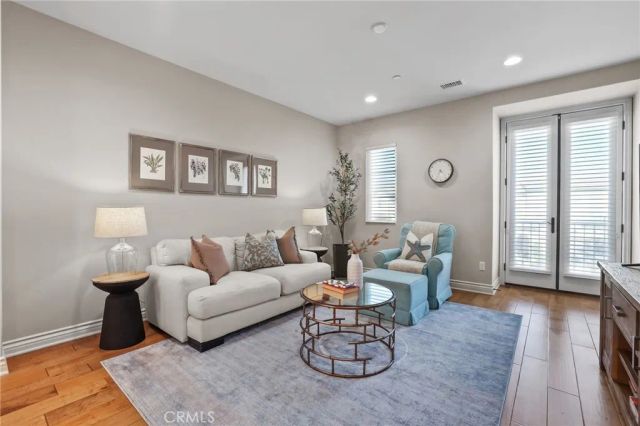 10 Shadybend, Irvine, CA 92602