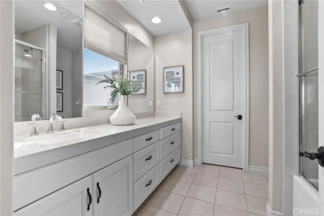 10 Shadybend, Irvine, CA 92602