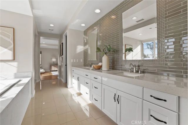 10 Shadybend, Irvine, CA 92602