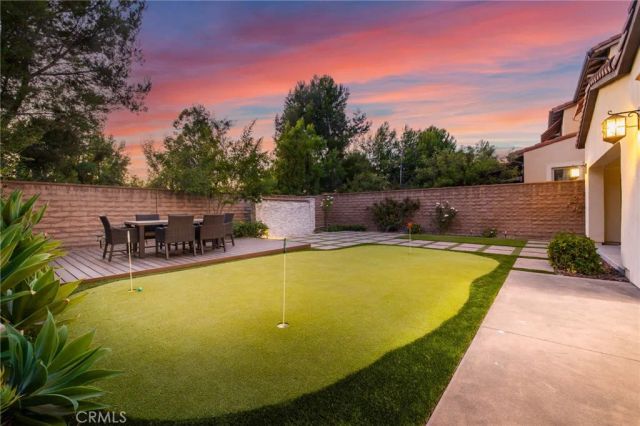 10 Shadybend, Irvine, CA 92602