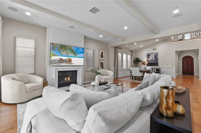 10 Shadybend, Irvine, CA 92602