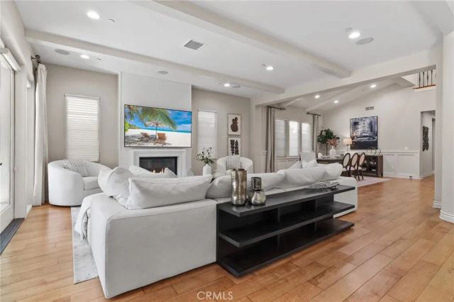 10 Shadybend, Irvine, CA 92602