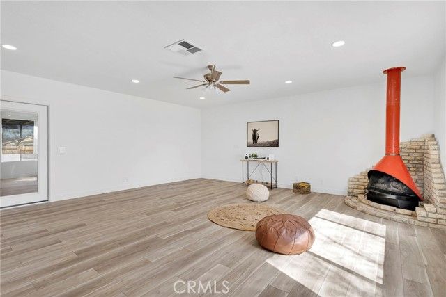 14450 Jicarilla, Apple Valley, CA 92307