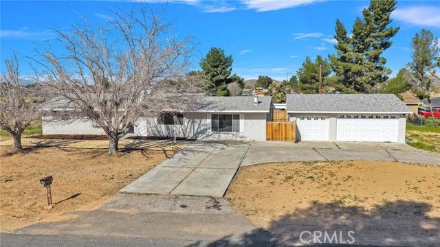 14450 Jicarilla, Apple Valley, CA 92307
