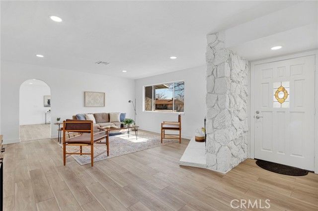 14450 Jicarilla, Apple Valley, CA 92307