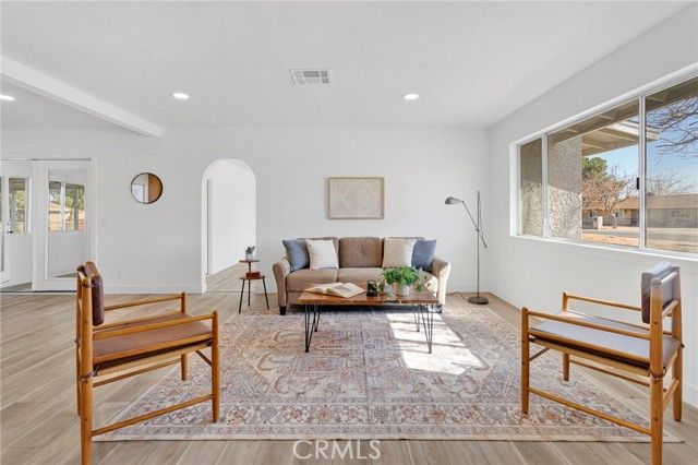 14450 Jicarilla, Apple Valley, CA 92307