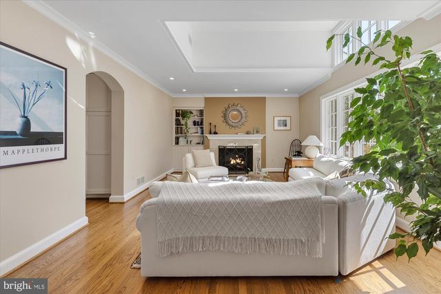 6156 TOMPKINS DR, Mclean, VA 22101