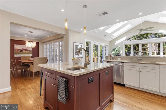 6156 TOMPKINS DR, Mclean, VA 22101