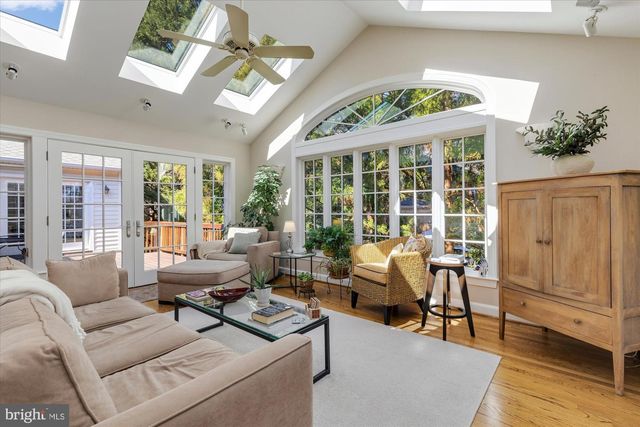 6156 TOMPKINS DR, Mclean, VA 22101