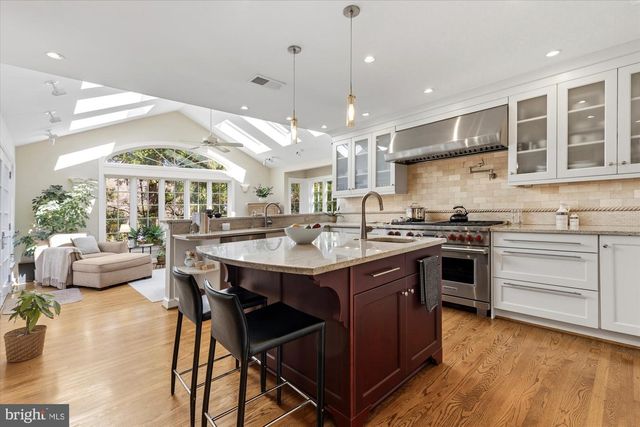 6156 TOMPKINS DR, Mclean, VA 22101