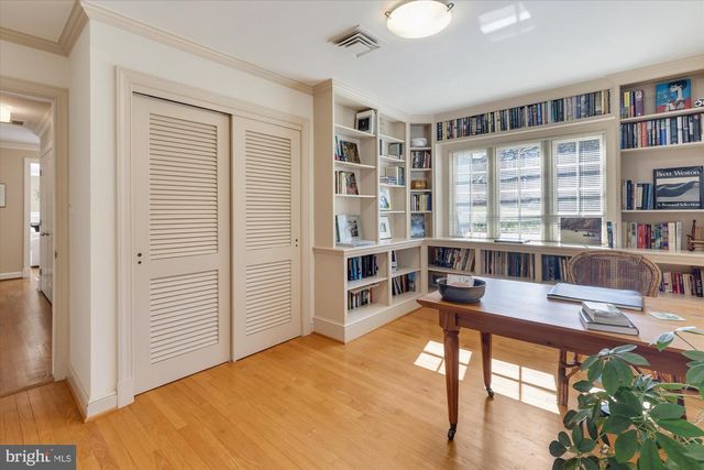 6156 TOMPKINS DR, Mclean, VA 22101