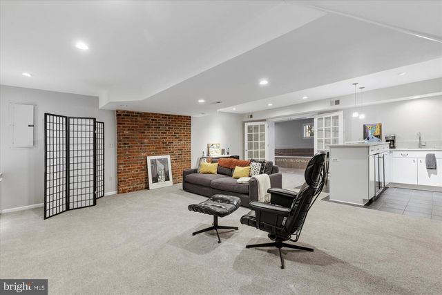 6156 TOMPKINS DR, Mclean, VA 22101