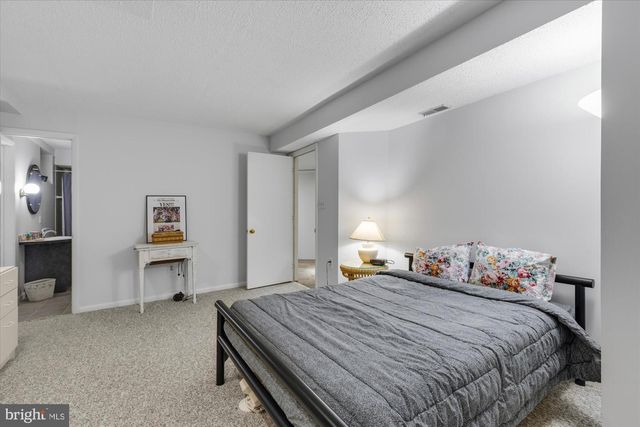 6156 TOMPKINS DR, Mclean, VA 22101