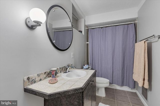 6156 TOMPKINS DR, Mclean, VA 22101