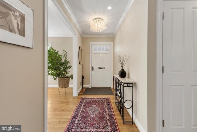 6156 TOMPKINS DR, Mclean, VA 22101