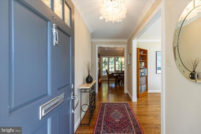 6156 TOMPKINS DR, Mclean, VA 22101