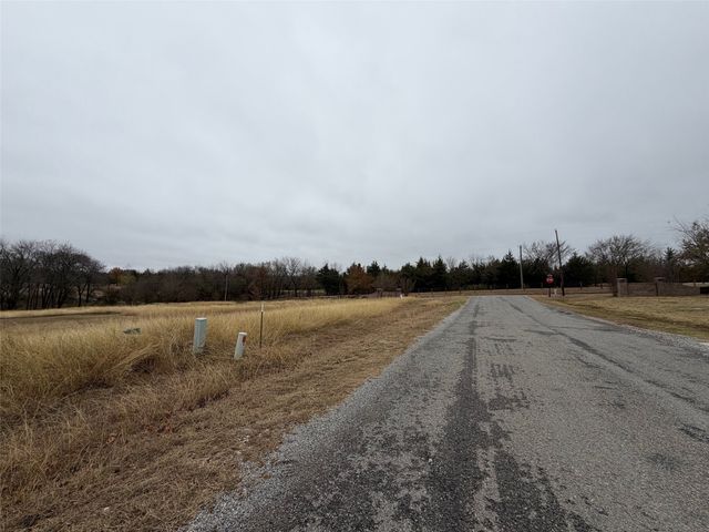 20 Golf Walk Circle, Denison, TX 75020