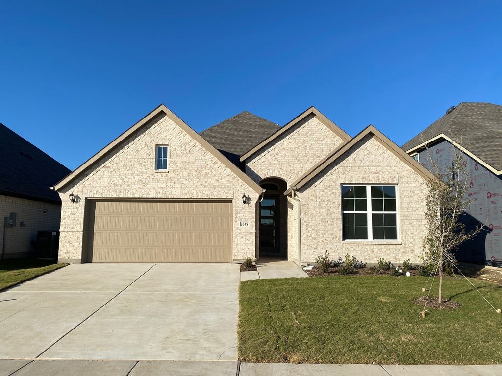 4445 Sweet Clover Lane, Fort Worth, TX 76036