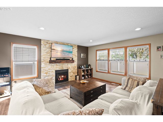 12821 Ne 43RD Cir, Vancouver, WA 98682