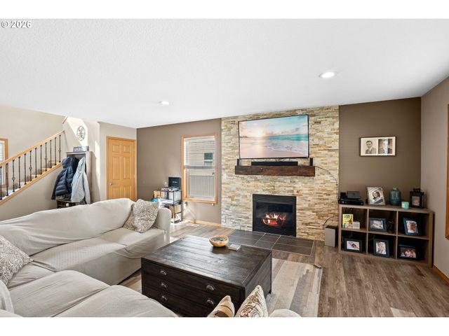 12821 Ne 43RD Cir, Vancouver, WA 98682