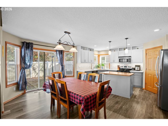 12821 Ne 43RD Cir, Vancouver, WA 98682