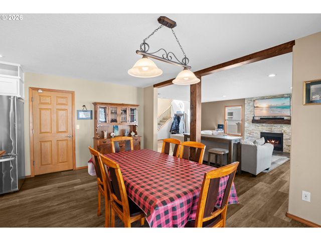 12821 Ne 43RD Cir, Vancouver, WA 98682