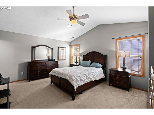 12821 Ne 43RD Cir, Vancouver, WA 98682