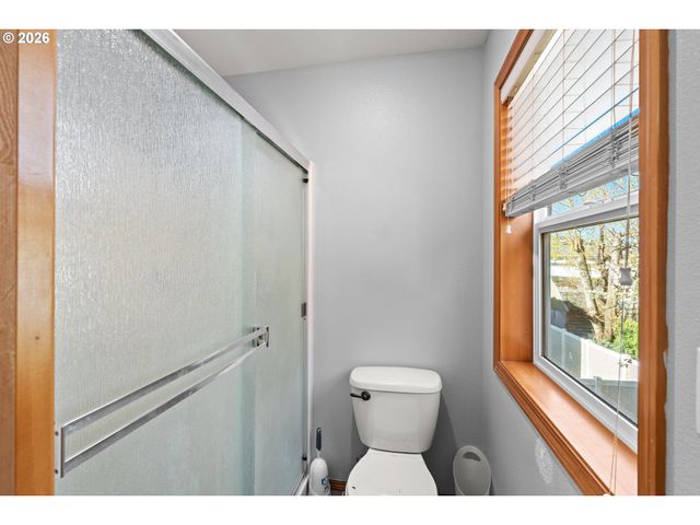 12821 Ne 43RD Cir, Vancouver, WA 98682