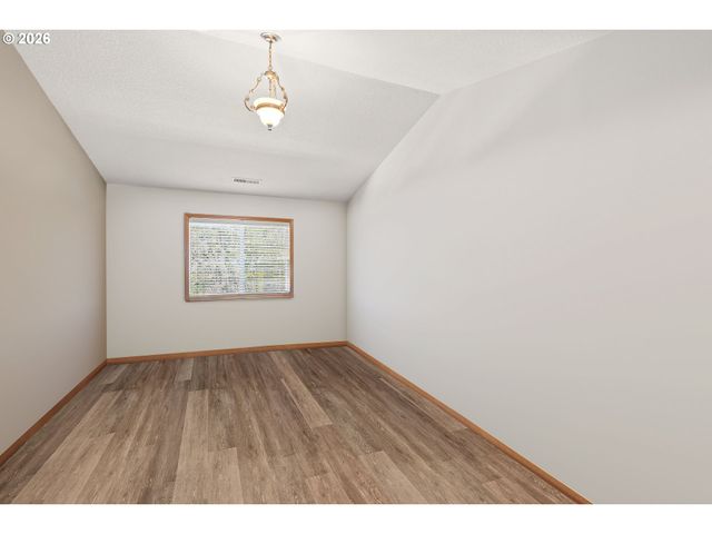 12821 Ne 43RD Cir, Vancouver, WA 98682