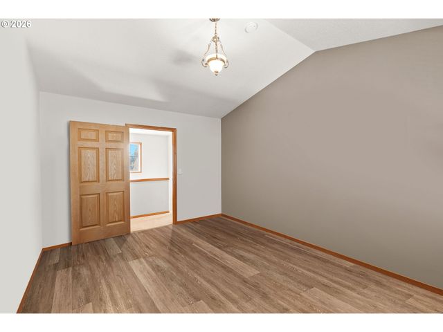 12821 Ne 43RD Cir, Vancouver, WA 98682