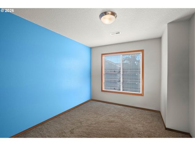 12821 Ne 43RD Cir, Vancouver, WA 98682