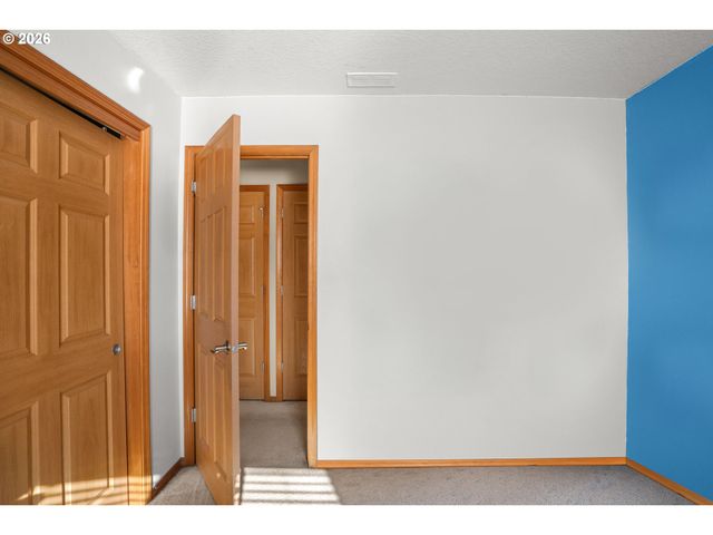 12821 Ne 43RD Cir, Vancouver, WA 98682