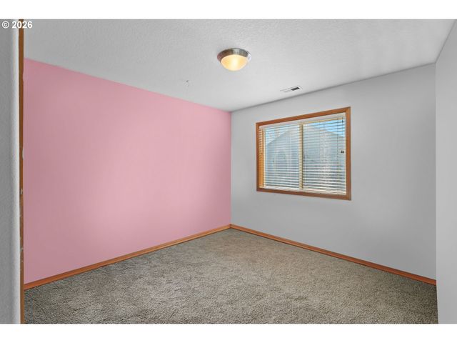 12821 Ne 43RD Cir, Vancouver, WA 98682