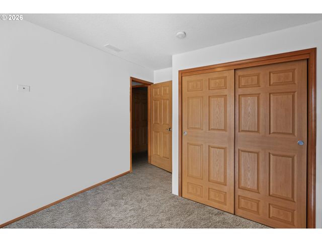 12821 Ne 43RD Cir, Vancouver, WA 98682