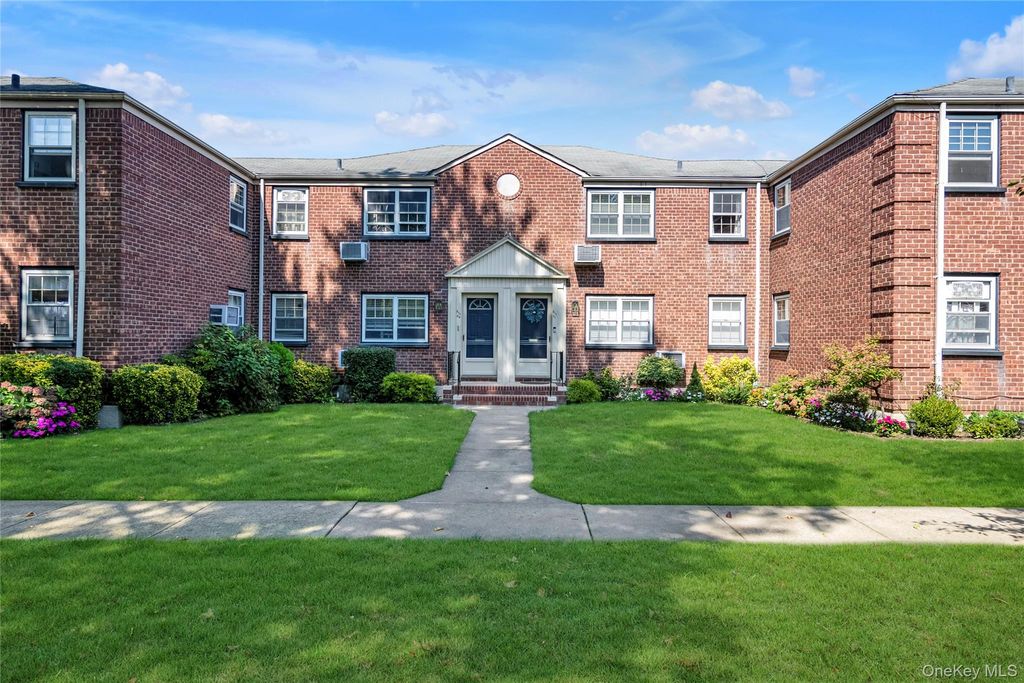 211-11 73 Avenue B, Bayside, NY 11364