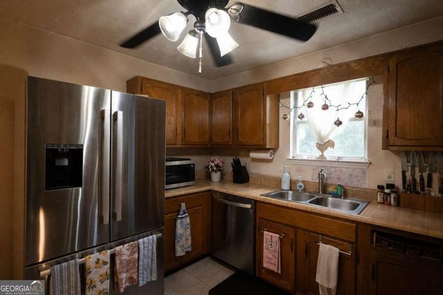 2906 Hidden Drive, Lawrenceville, GA 30044