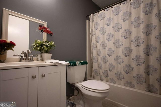2906 Hidden Drive, Lawrenceville, GA 30044