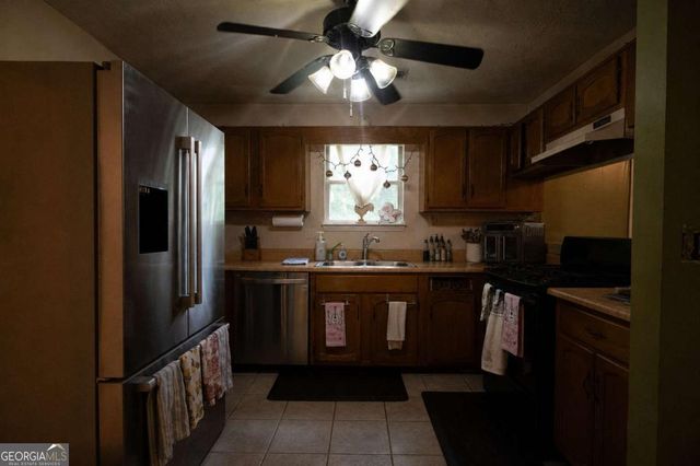 2906 Hidden Drive, Lawrenceville, GA 30044