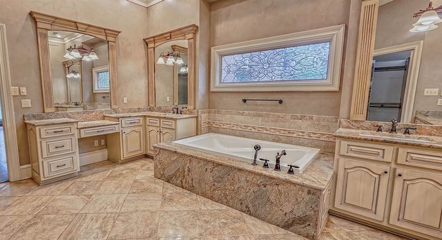 2745 FOREST HILL-IRENE RD, Germantown, TN 38139