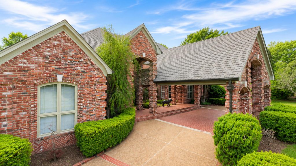 2745 FOREST HILL-IRENE RD, Germantown, TN 38139