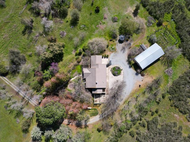 7540 Paso Dr, Valley Springs, CA 95252