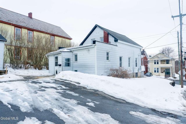 142 Saratoga Avenue, Mechanicville, NY 12118