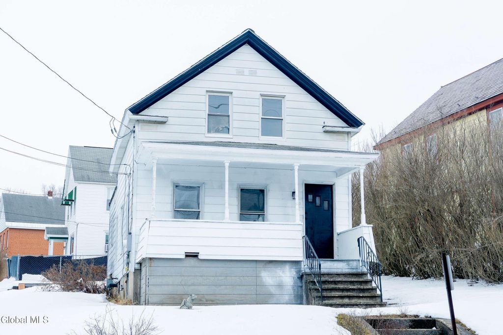 142 Saratoga Avenue, Mechanicville, NY 12118