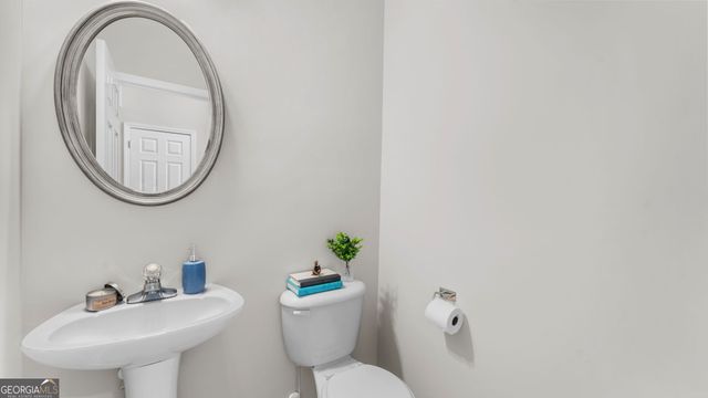 2743 Heathrow Drive, Lawrenceville, GA 30043