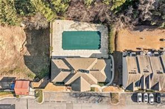 2743 Heathrow Drive, Lawrenceville, GA 30043