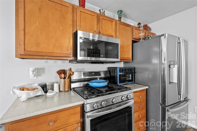 50 Farington Circle, Fletcher, NC 28732