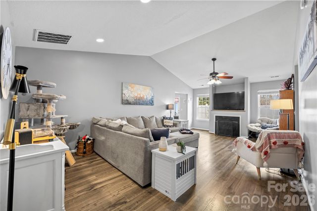 50 Farington Circle, Fletcher, NC 28732