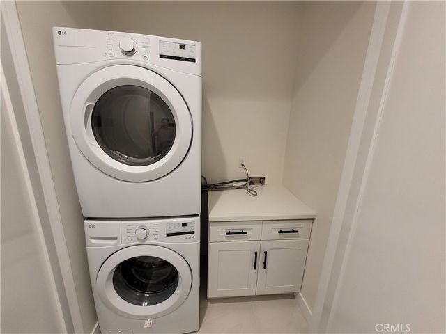19453 Strathern Street, Reseda, CA 91335