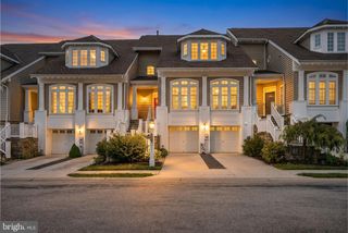 8741 LAKE EDGE DR, Laurel, MD 20723
